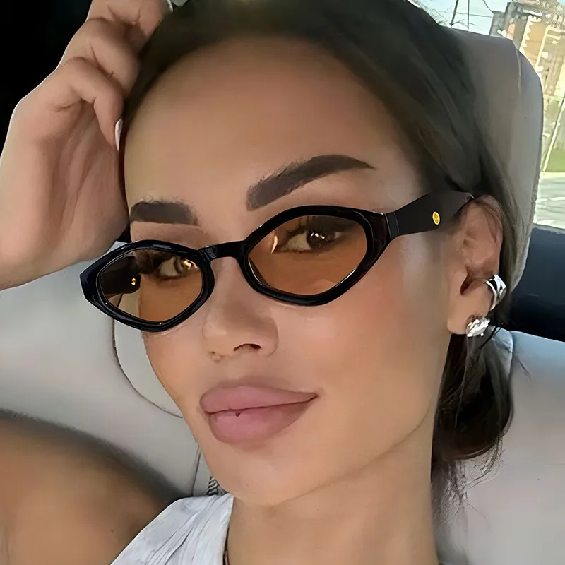 Vintage Fashion Trends 2026 - Vintage Cat Eye Sunglasses Women Men
