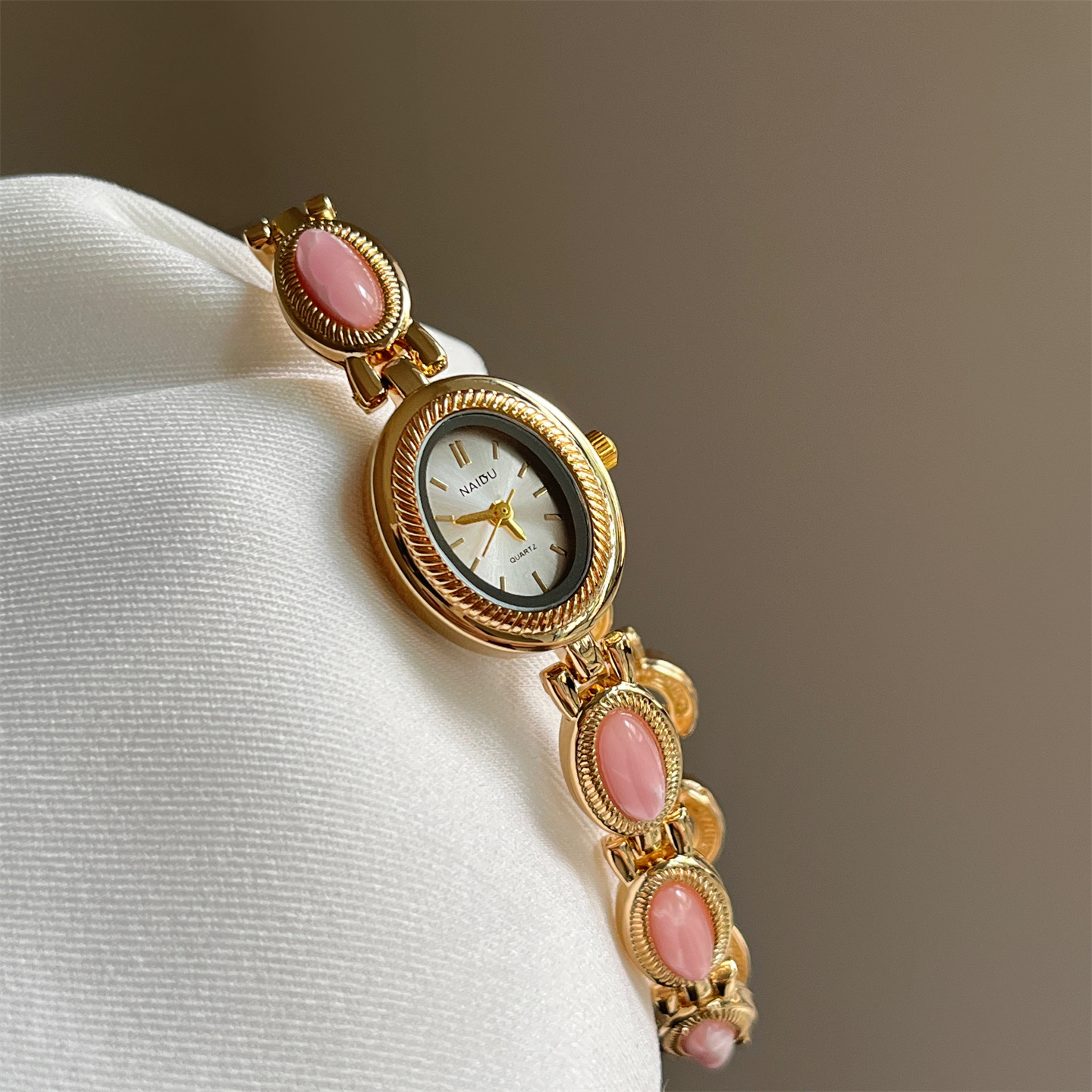 New Vintage Women's Watch with - Vintage Fashion Watches ulasan dan harga