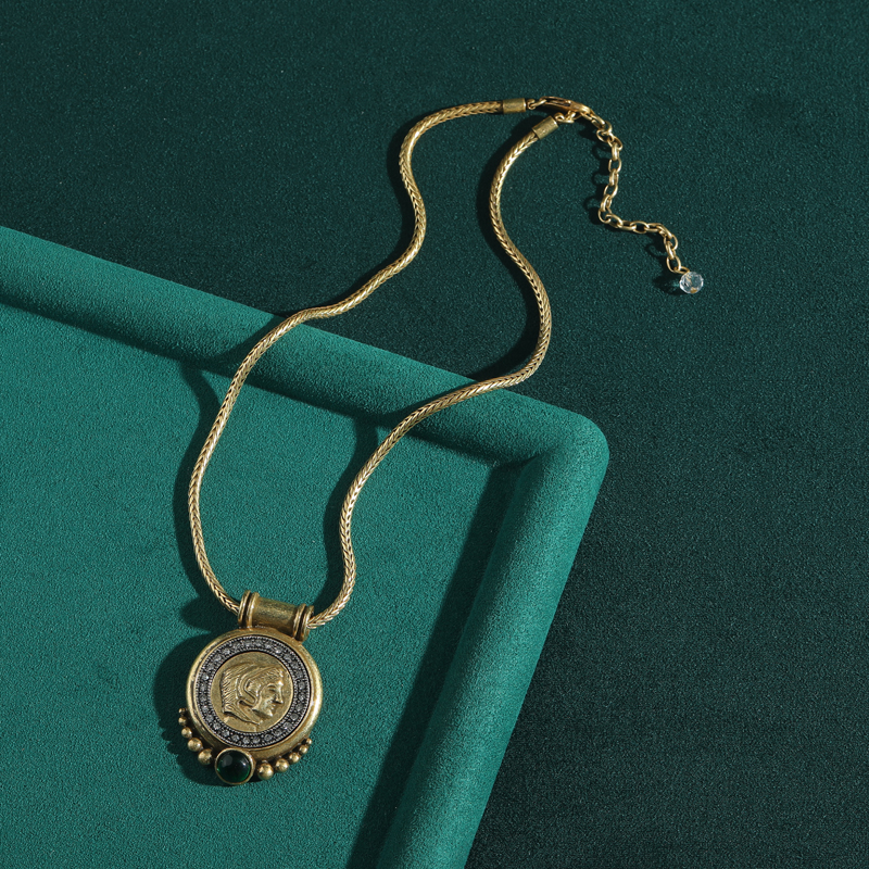 Head Ancient Coin Pendant Chok - Vintage Fashion Trends 2025 ulasan dan harga
