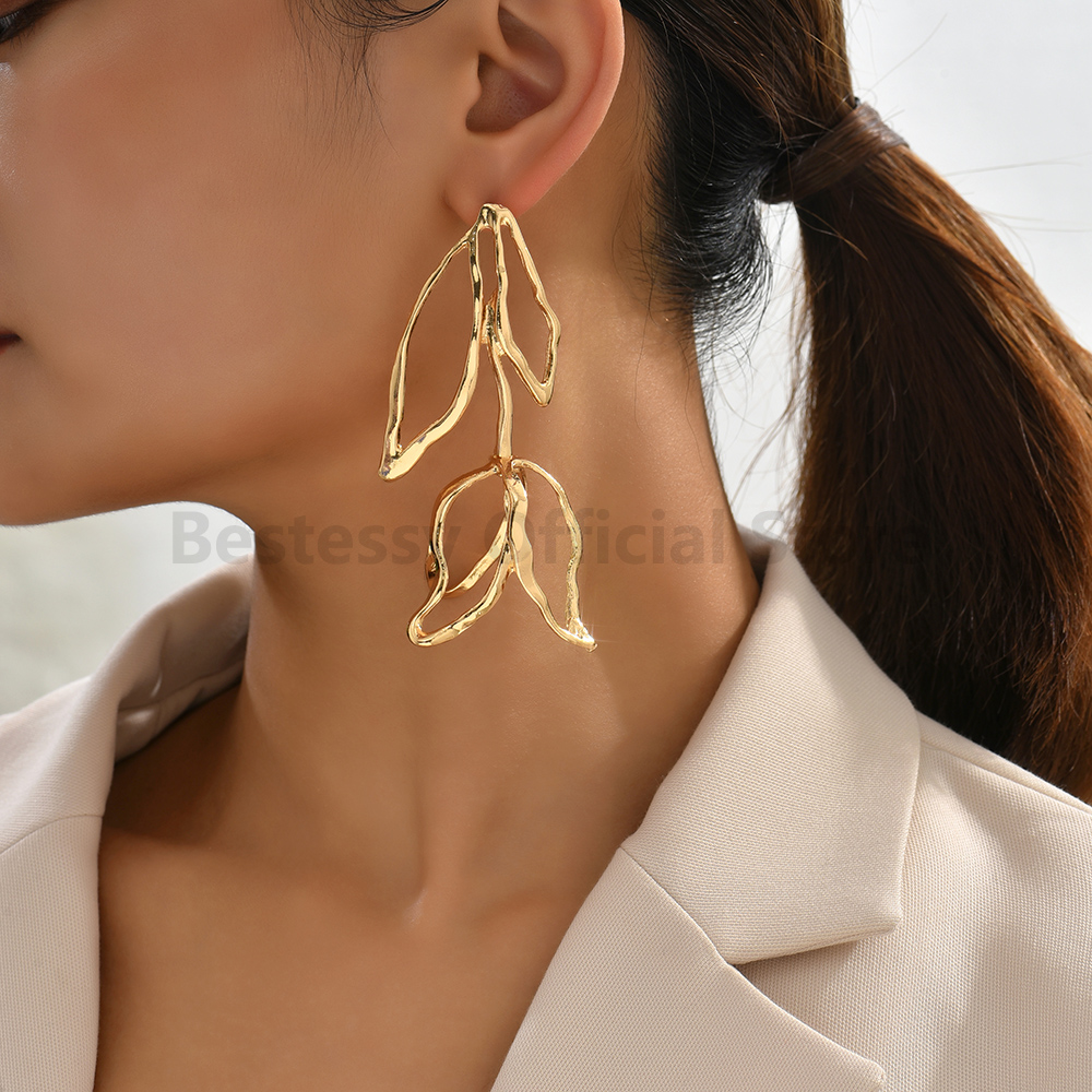2025 New Oversized Metal Tulip - Vintage Fashion Trends 2025 ulasan dan harga
