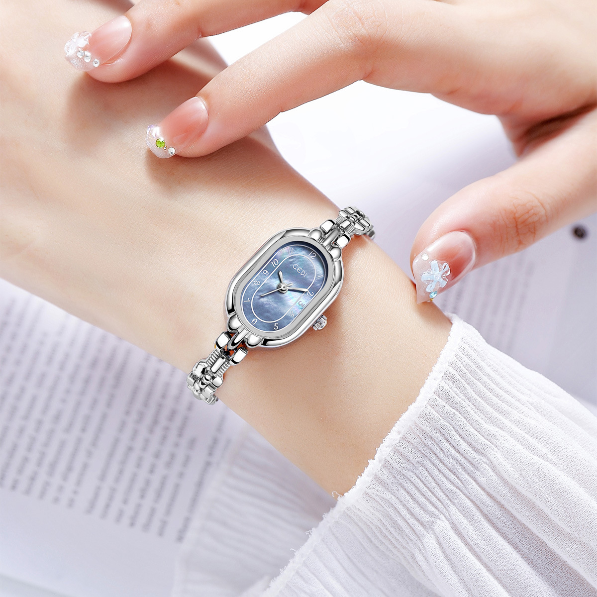 Vintage Bracelet Watch Women R - Vintage Fashion Watches ulasan dan harga