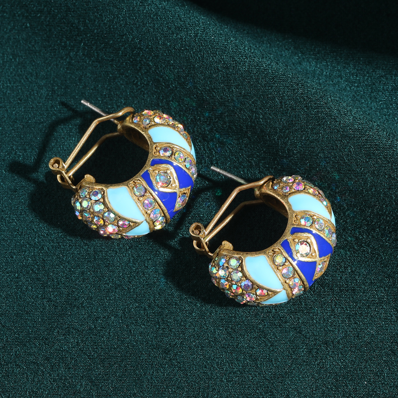 Vintage Luxury Designer Jewelr - Vintage Fashion Trends 2025 ulasan dan harga